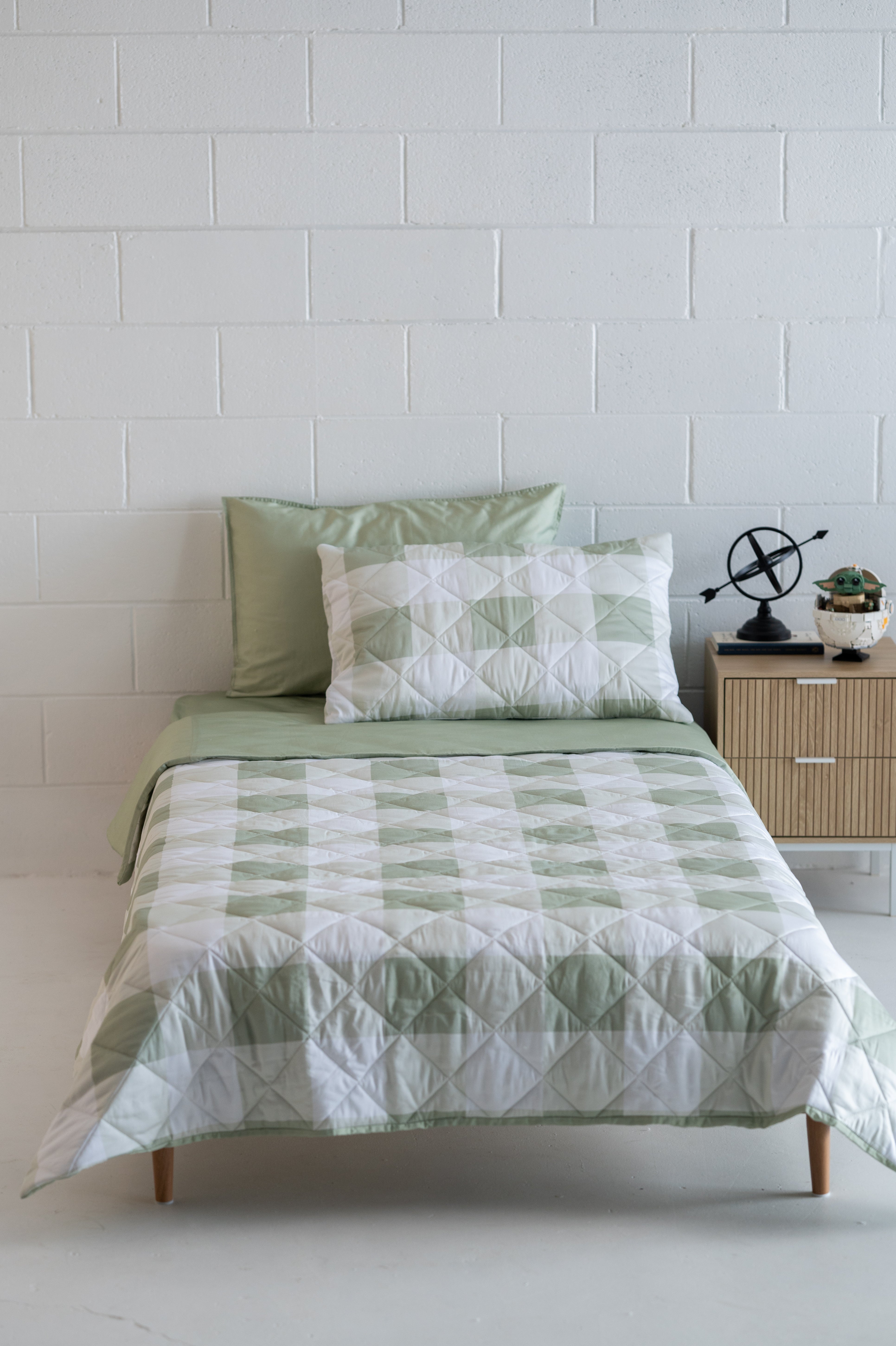 TidyTuck Bedding Set