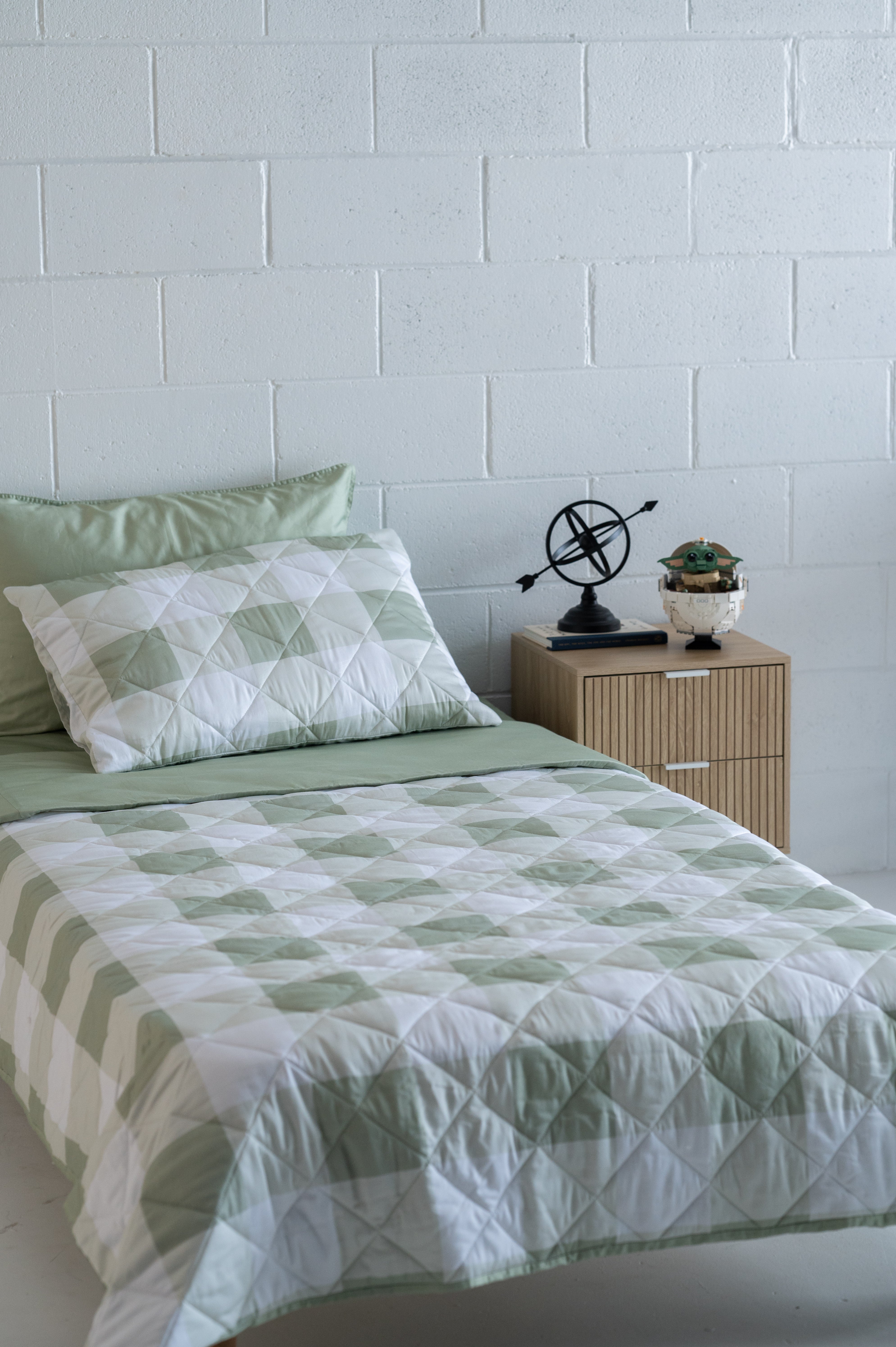 TidyTuck Bedding Set
