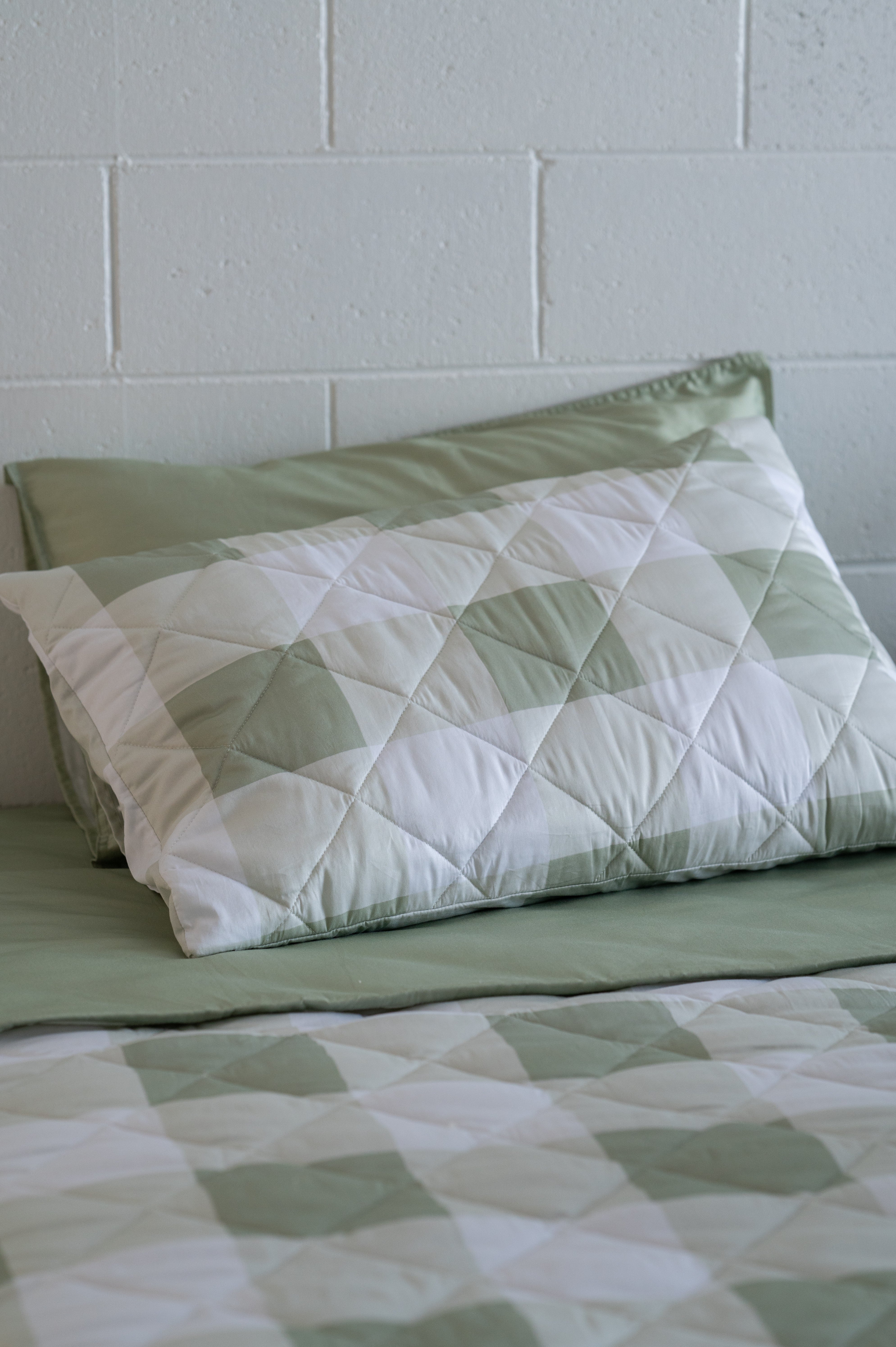 TidyTuck Bedding Set