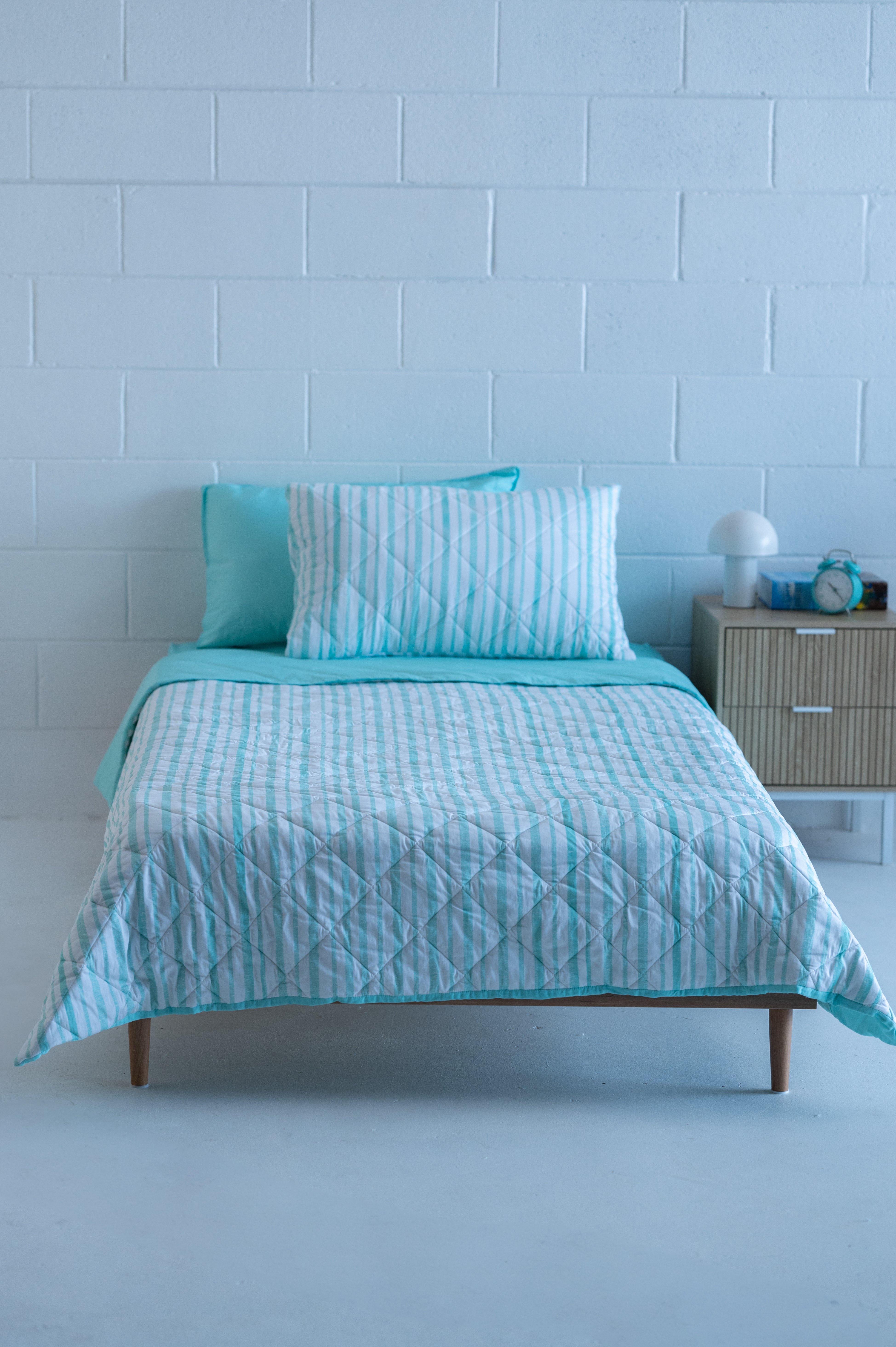 TidyTuck Bedding Set