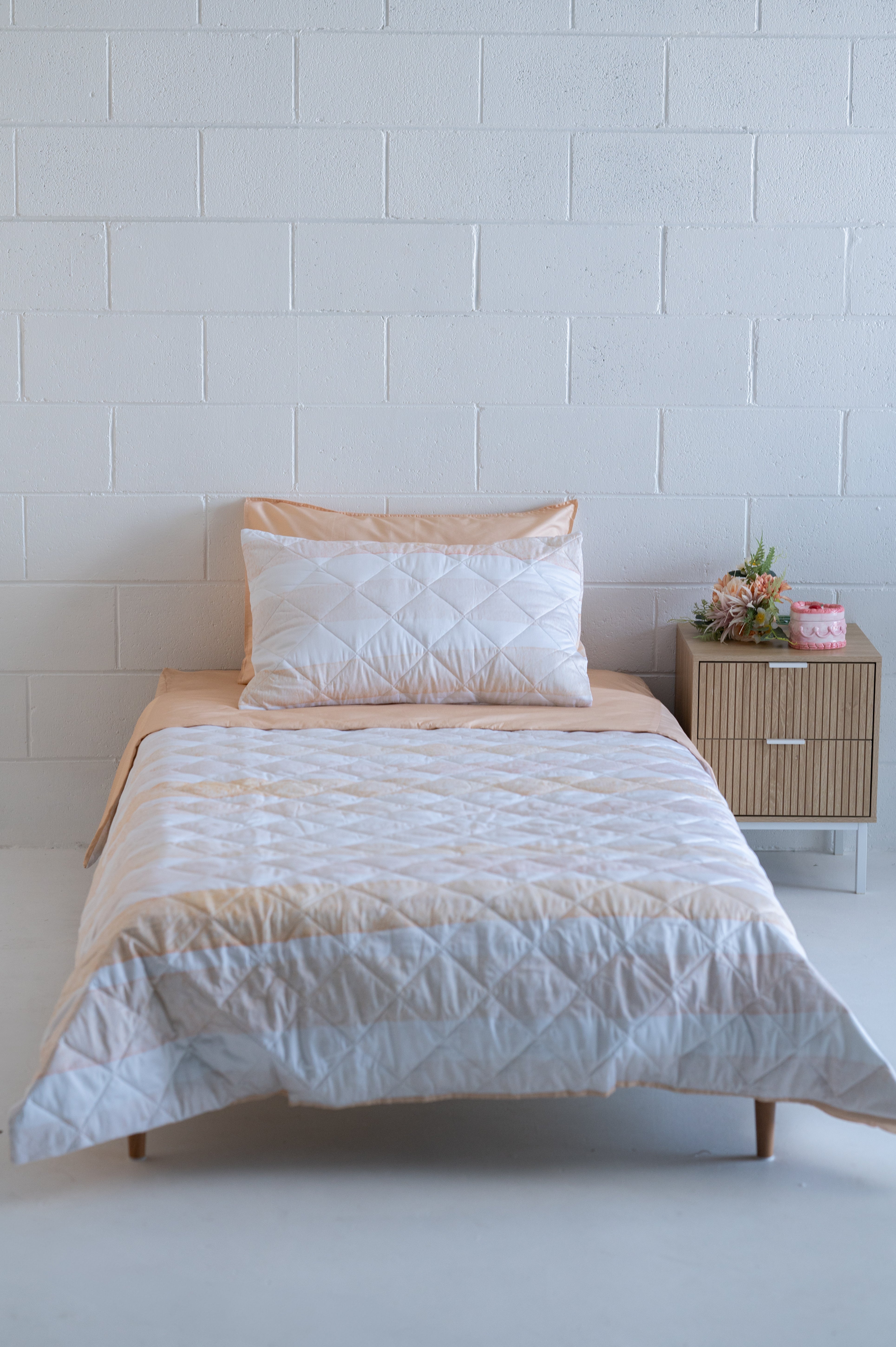 TidyTuck Bedding Set