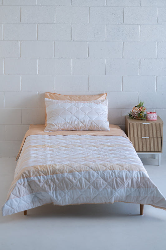 TidyTuck Bedding Set