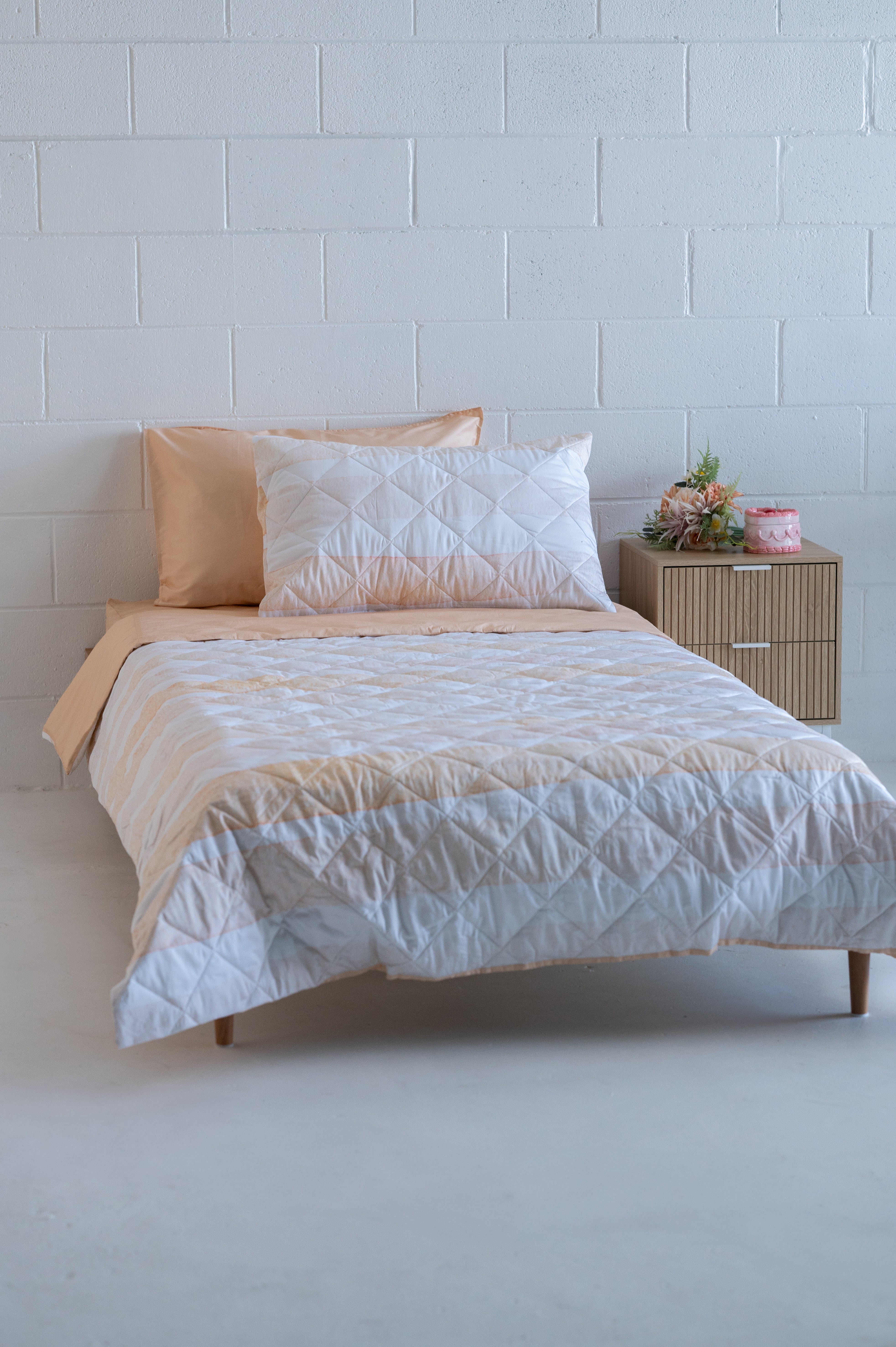 TidyTuck Bedding Set